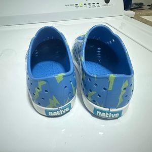 Kids Native Jefferson sugarlite print lightning bolt shoes